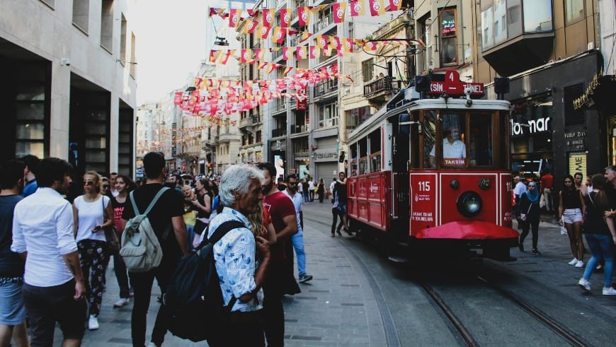 Politikalar Toplumsal Refahı Etkiler mi?